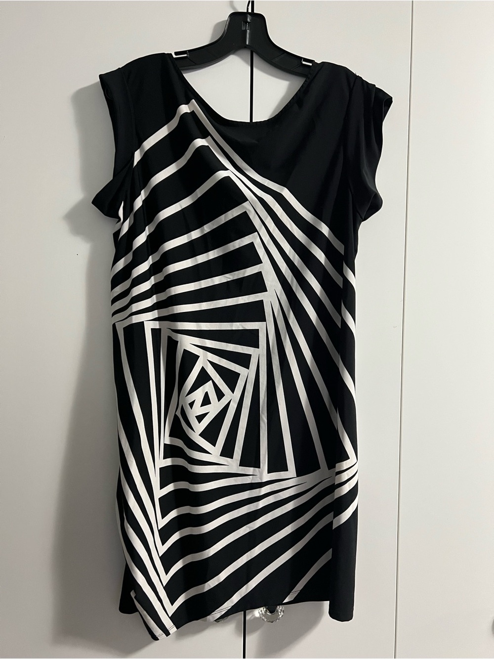 BCBGMaxAzria Black & White Spiral-Print Midi Dress